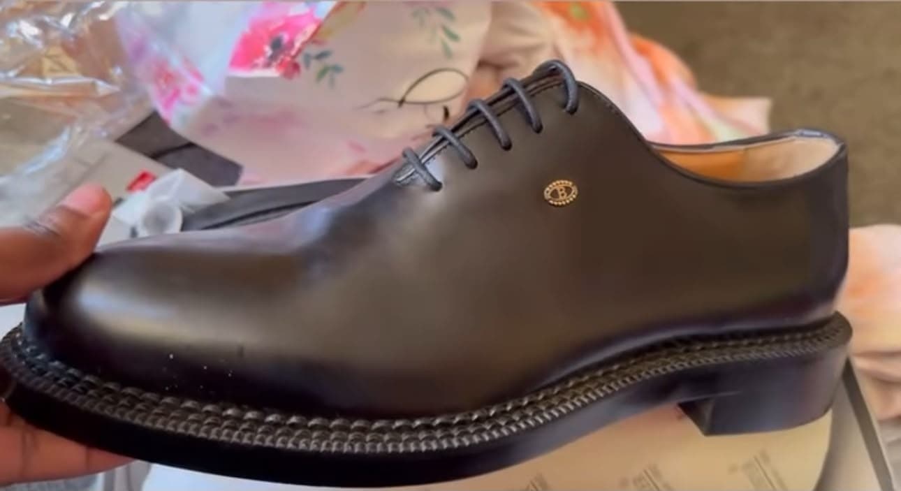 Midnight Wholecut Oxford real life photo
