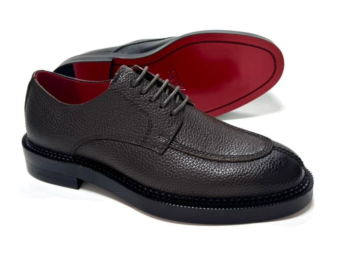Noir Pebbled Split-Toe Derby